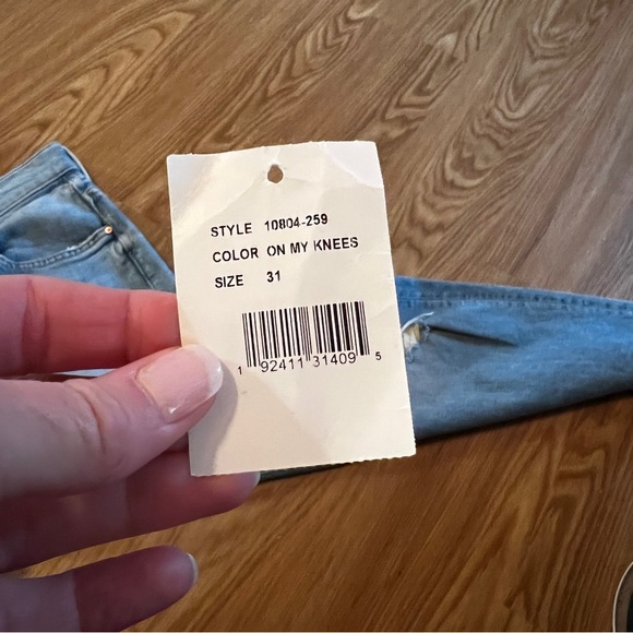 NWOT MOTHER HIGH WAISTED HIkER HOVER UNDONE HEM ON MY KNEES WASH - Picture 9 of 9